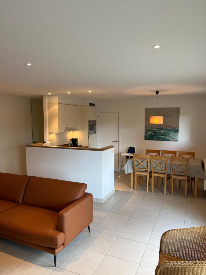 Two Bedroom Apartment - 50 Meters From Beach And Kyc Koksijde Kültér fotó